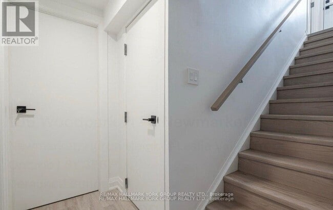 Building Photo - 106 Woodpark Pl