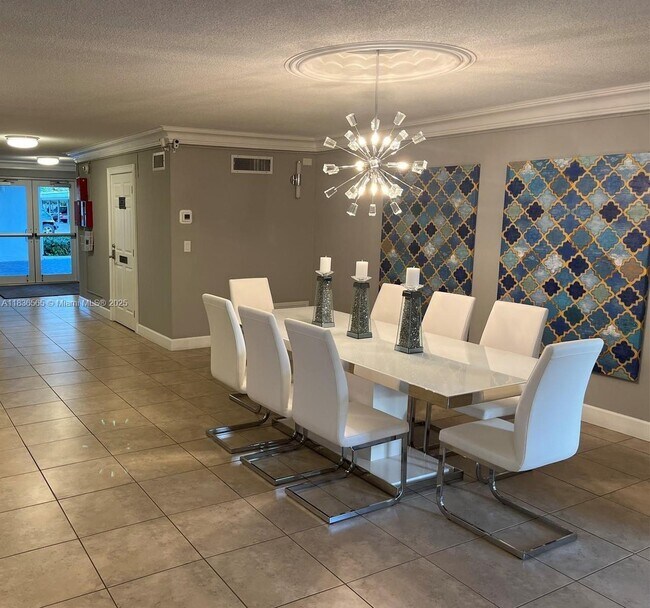 Foto del edificio - 1439 S Ocean Blvd