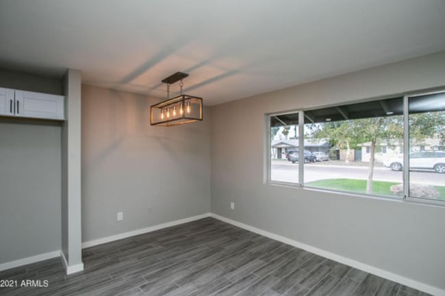 Building Photo - Beautiful remodel home near ASU