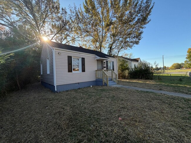 Photo - Great renovated 2 bedroom house in Richmond