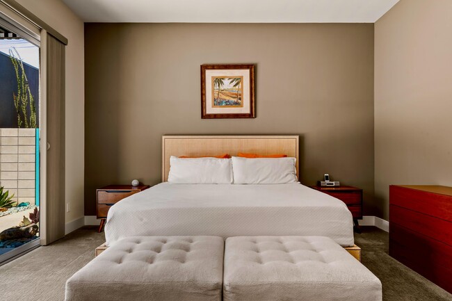 Foto del edificio - 743 E Twin Palms Dr
