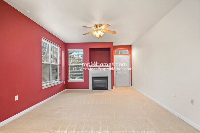 Building Photo - Wonderful Three Bedroom Condo at The Summe...