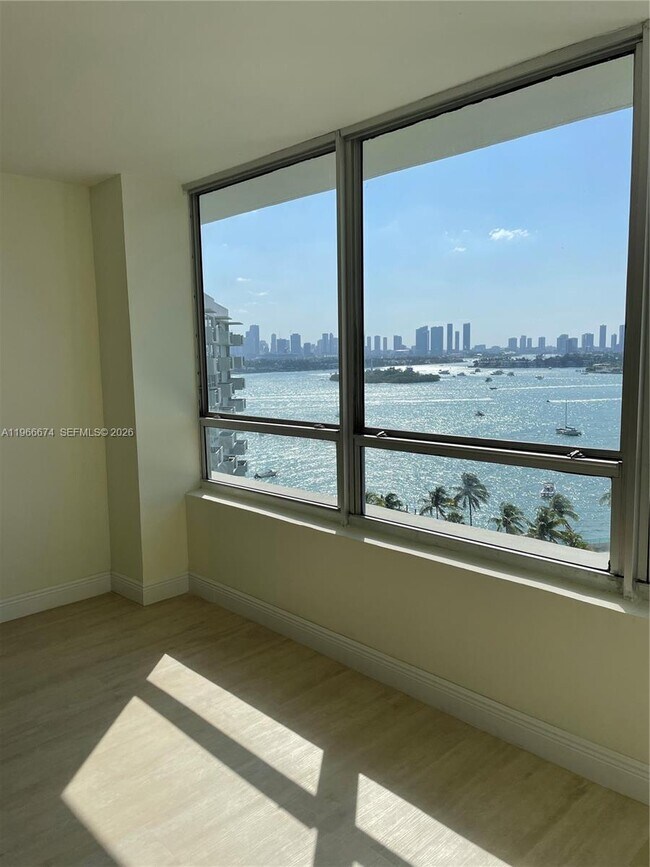 Foto del edificio - 1500 Bay Rd