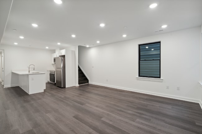 Building Photo - 4021 Haverford Ave