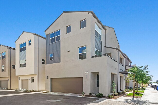 Building Photo - Modern Ontario Ranch Gem with Resort-Style Amenities