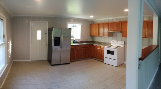 Foto del edificio - 252 Sweetens Cove Rd