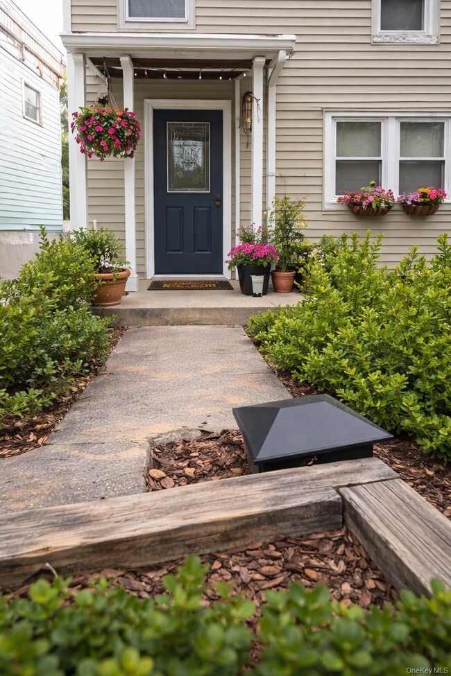 Building Photo - 158 N Clinton St