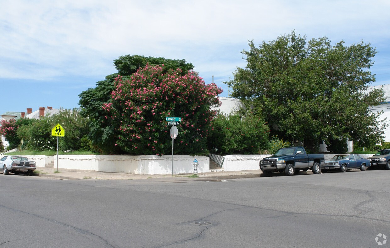 Foto del edificio - 1427 Wyoming Ave