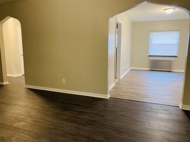 Building Photo - 5531 Hamilton Ave