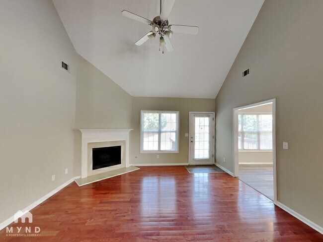 Building Photo - 225 Shiver Blvd