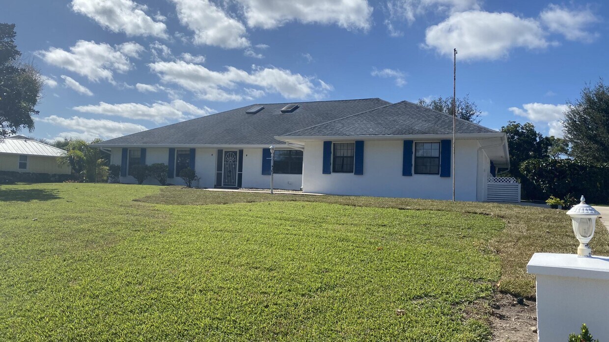 2448 NE Ginger Terrace, Jensen Beach, FL 34957 House Rental in Jensen