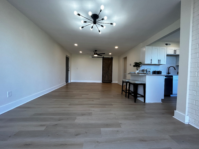 Foto del edificio - 330 9th St NE