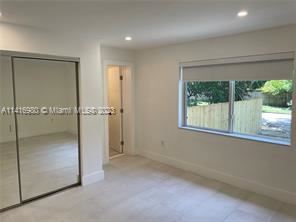 Building Photo - 2 br, 2 bath House - 1155 NE 123rd St # A