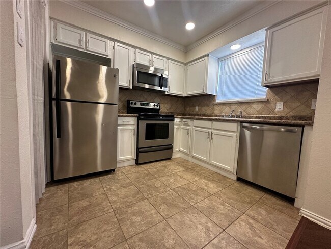 Foto del edificio - 1600 Pecan Chase Cir