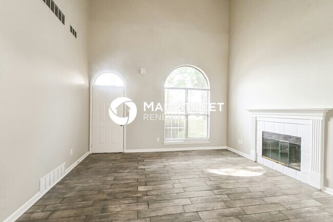 Building Photo - 5535 Liberty Ridge Cove
