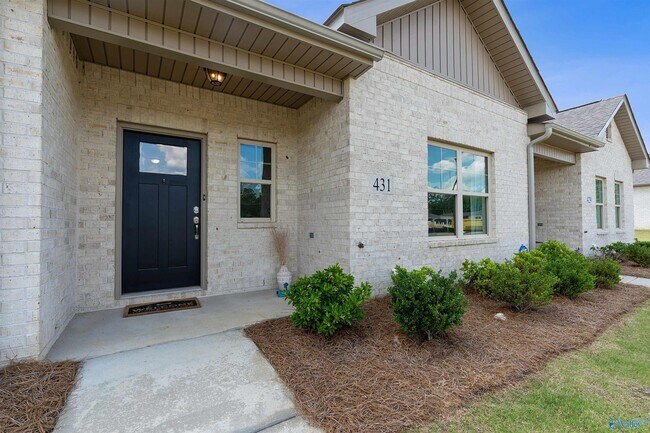 Foto del edificio - 431 Ronnie Drive SE