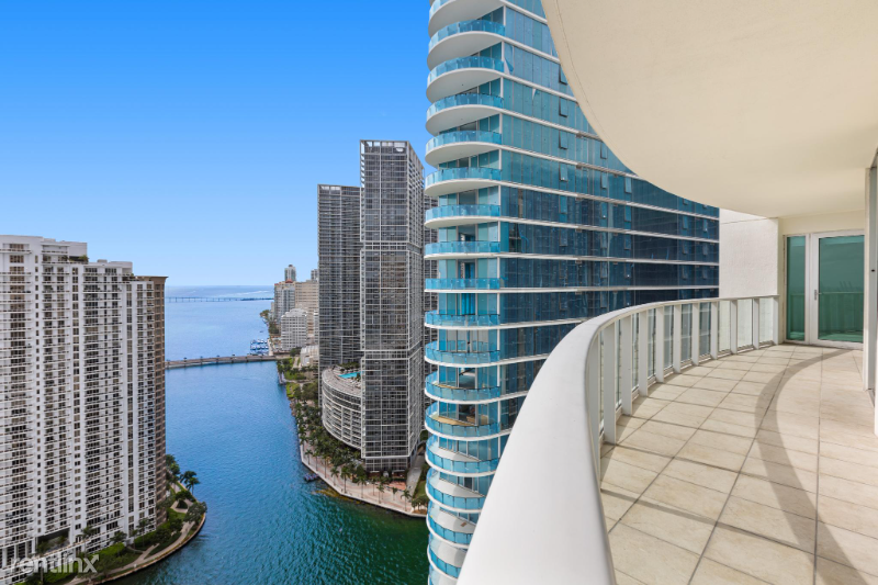 Foto principal - 300 Biscayne Blvd Way