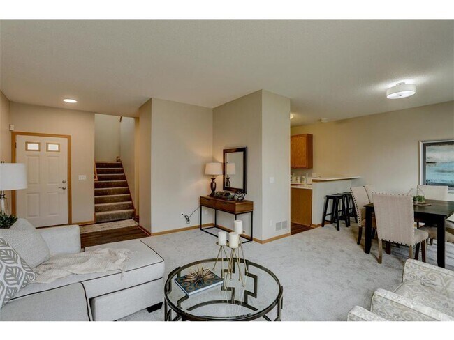 Foto del edificio - 9008 Comstock Ln N