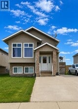 Building Photo - 7022-7090 90 St