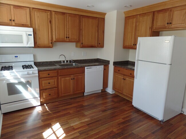 Kitchen - 231 Willow Ave