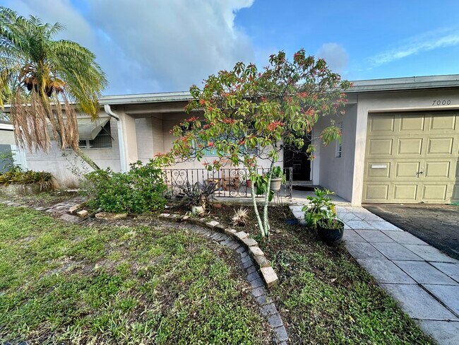 Foto del edificio - 7000 SW 11th St