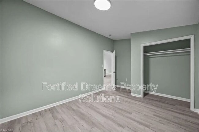 Foto del edificio - 608 Montgomery St