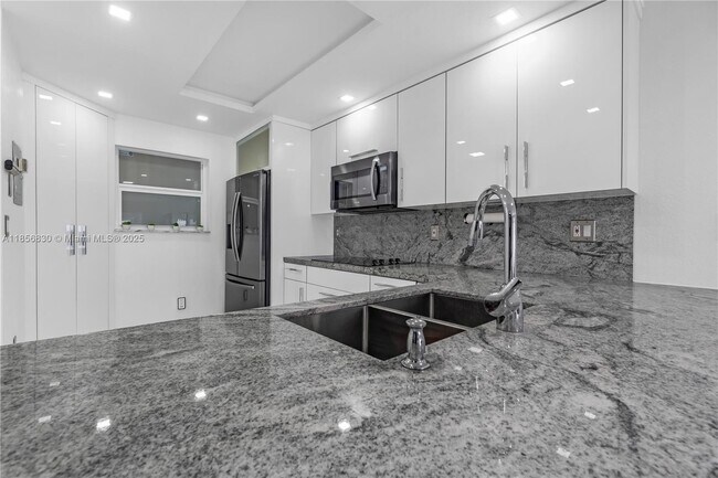 Foto del edificio - 6215 W 20th Ave