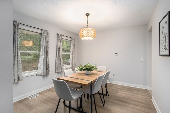 Foto del edificio - 8401 N 39th St