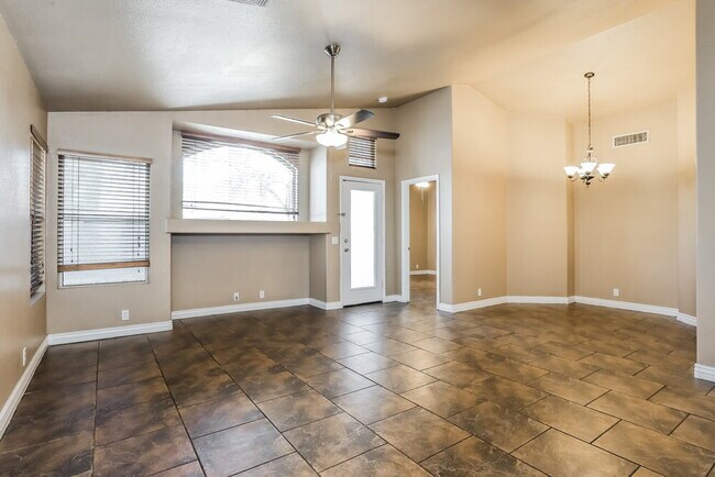 Foto del edificio - 2231 N 89th Ave