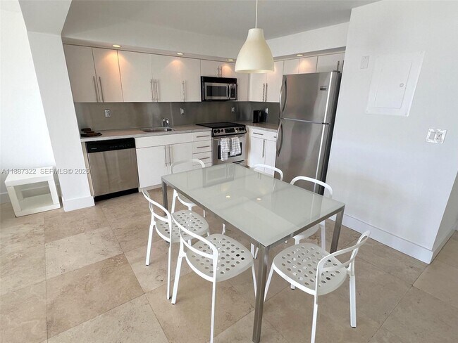 Foto del edificio - 1800 Collins Ave