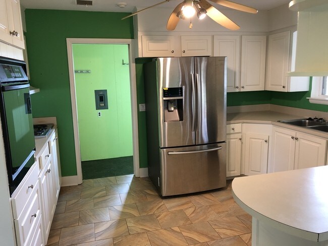 Foto del edificio - 200 N Jackson St