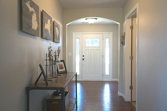 Photo - 210 Jewel Ct House