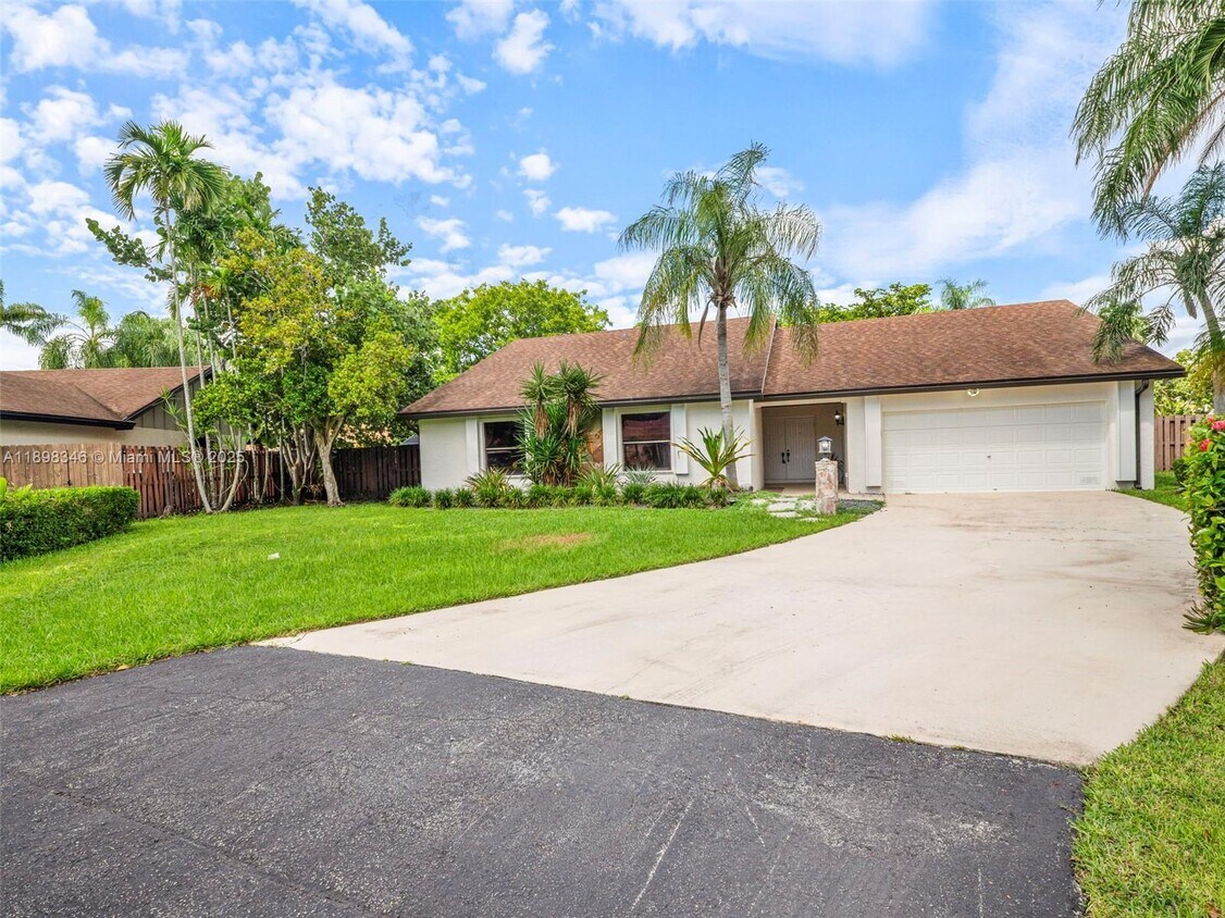 Foto principal - 15531 SW 54th Terrace