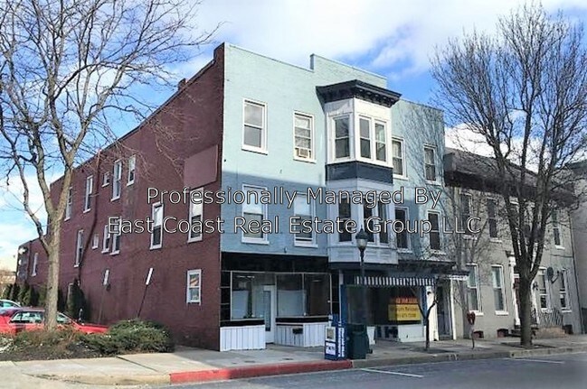Building Photo - 32 E Washington St