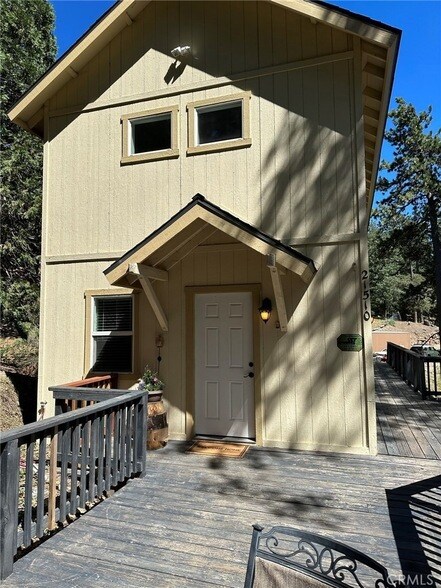 Foto del edificio - 21510 Crest Forest Dr