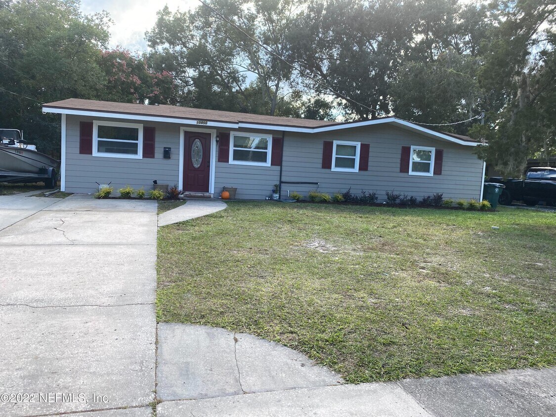 Primary Photo - 10850 Java Dr