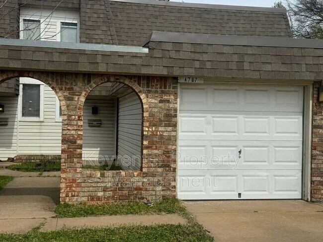 Foto del edificio - 4707 NW 63rd St