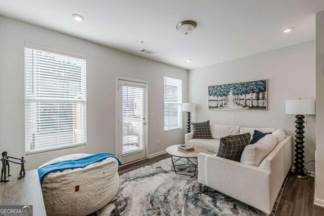 Foto del edificio - 1205 Skylar Ln SE