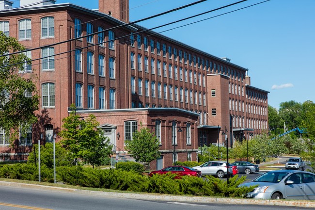 Building Photo - Hathaway Creative Center