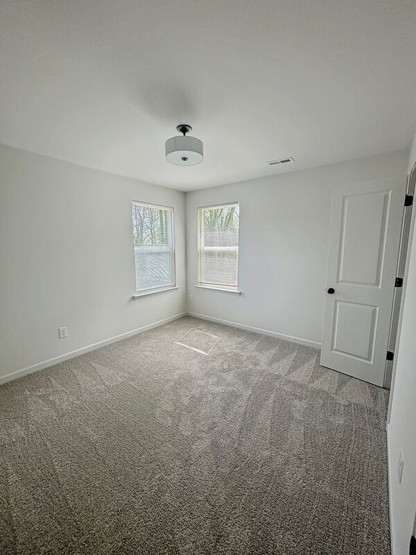 Building Photo - 2645 Hemphill St
