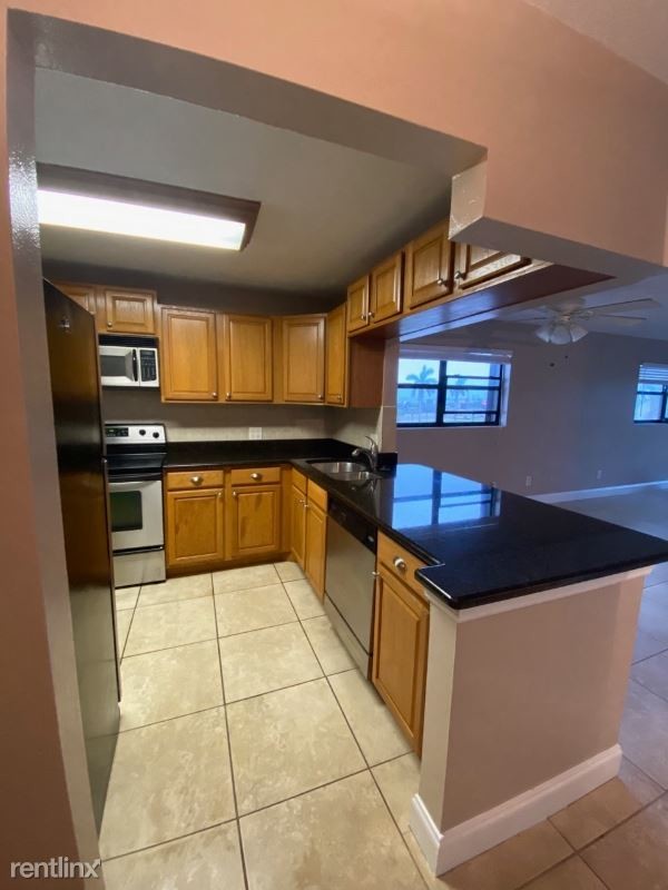 Building Photo - 301 N Indian River Dr