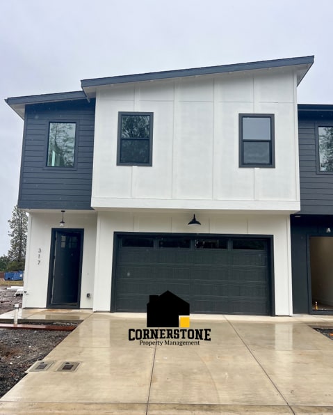 Building Photo - 317 Talons Dr