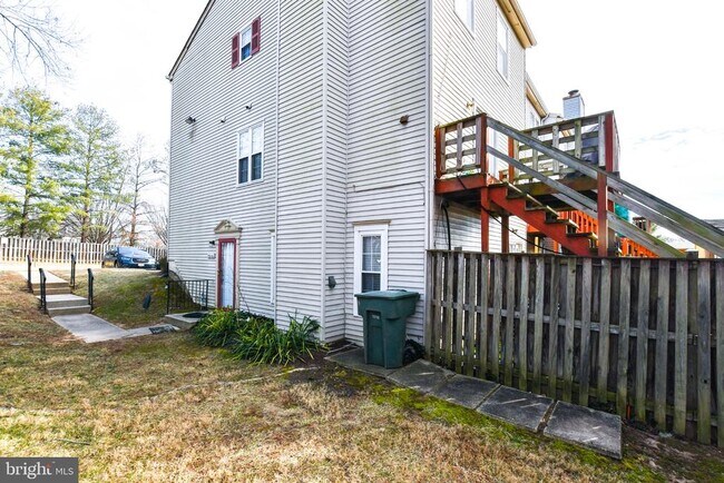 Foto del edificio - 7316 Cipriano Springs Dr