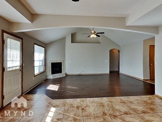 Foto del edificio - 706 W Snider St