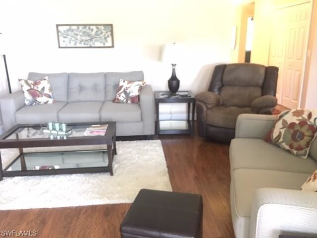 Foto del edificio - 10700 Ravenna Way