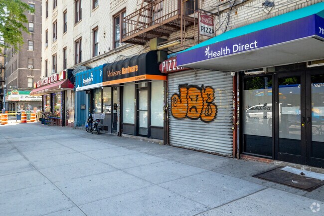 Foto del edificio - 324-326 Roebling St