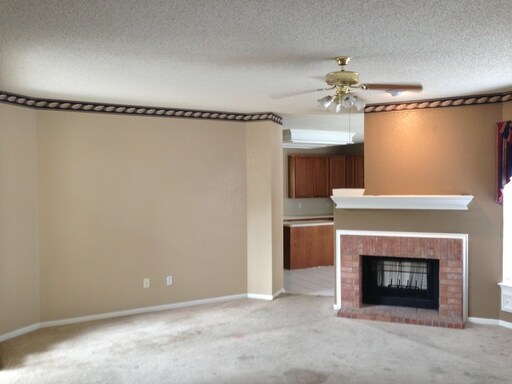 Building Photo - 1401 Dutchman Creek Dr