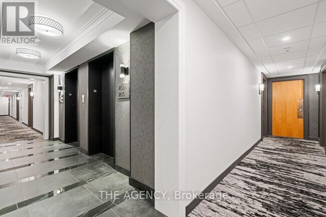 Photo du bâtiment - 4968 Yonge St