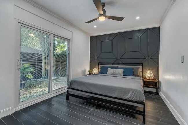 Foto del edificio - 2608 W Swann Ave
