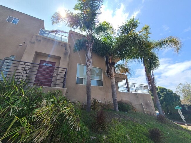 Foto del edificio - 2 Bed/2.5 Bath plus Large Bonus Room - For...